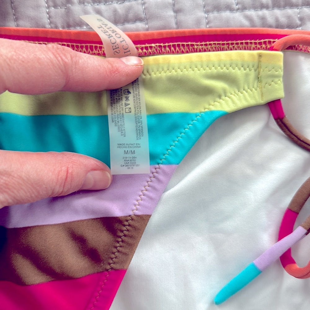 Striped halter Victoria’s Secret bikini with tie-side bottoms - Picture 6 of 6